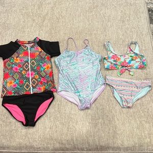 Girls large, 10/12 swimwear